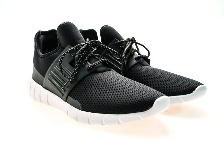 Common Footwear Mistakes That Make Your Feet Hurt